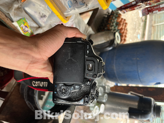 Camera canon700d